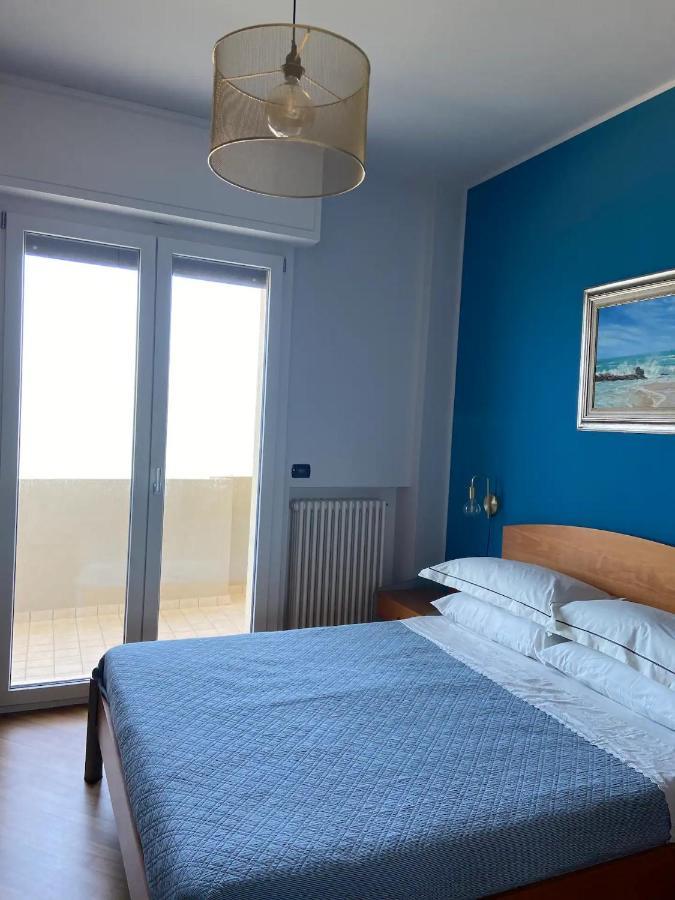 Tramonto In Baia Apartment Pesaro Exterior photo