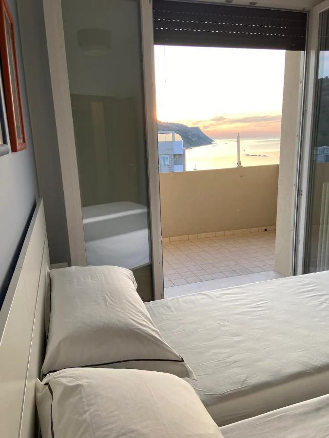 Tramonto In Baia Apartment Pesaro Exterior photo