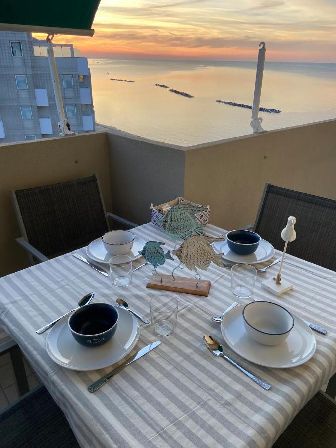 Tramonto In Baia Apartment Pesaro Exterior photo