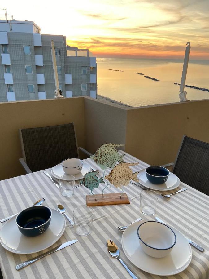 Tramonto In Baia Apartment Pesaro Exterior photo