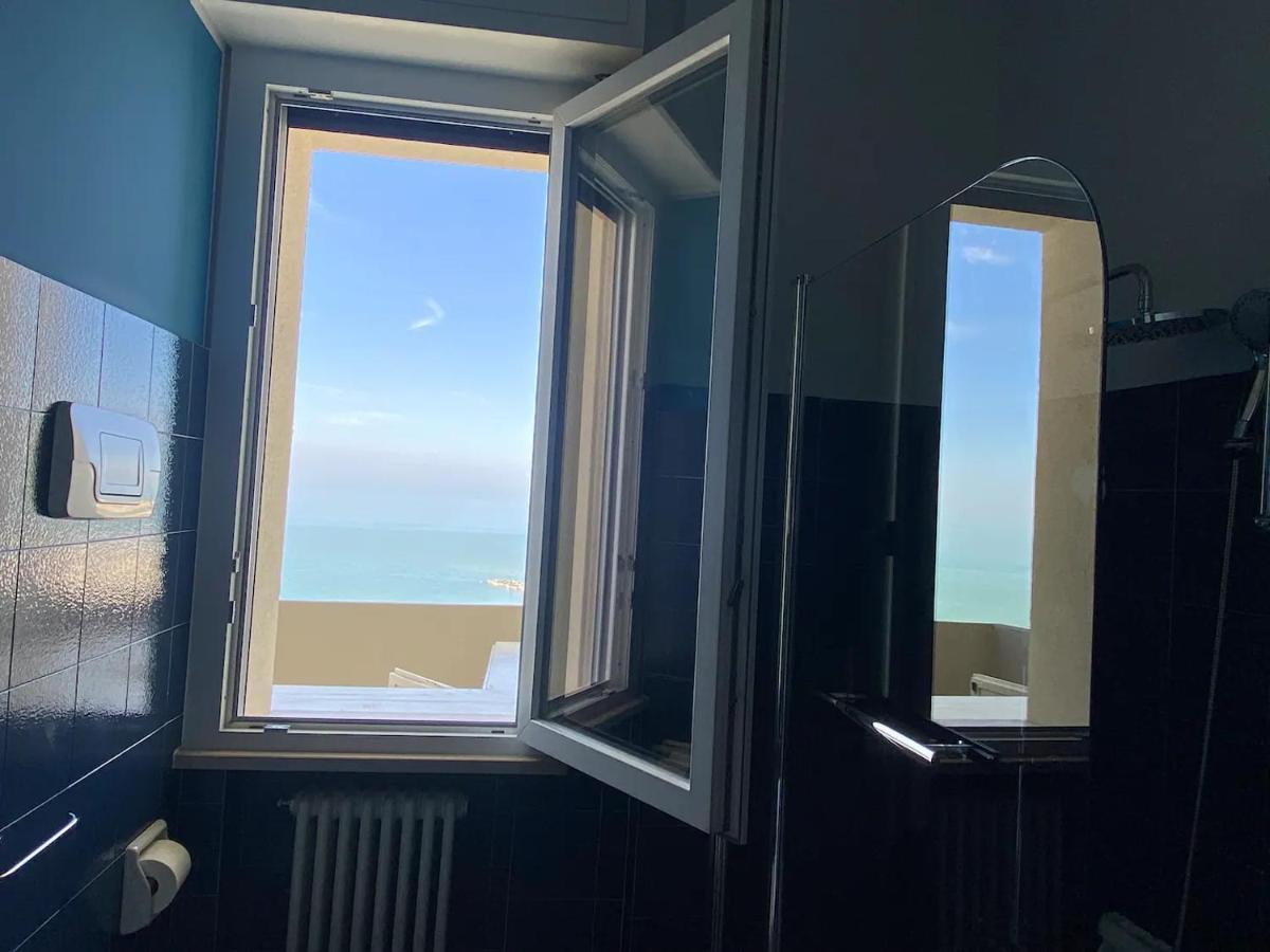 Tramonto In Baia Apartment Pesaro Exterior photo